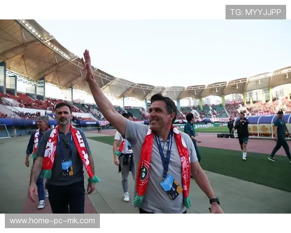 球队管理：新任管理层制定长远重建计划受媒体关注，球队管理层职位