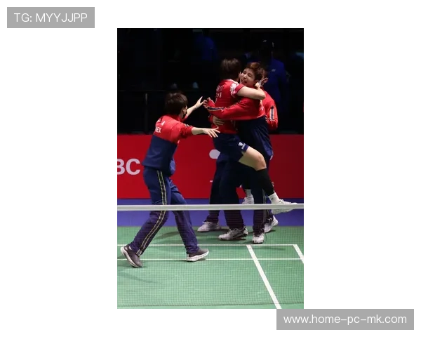 羽毛球后场炸球响彻体育馆,激情激荡的瞬间背后隐藏的故事 羽毛球后场炸球响彻体育馆,激情激荡的瞬间背后隐藏的故事